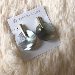 Kendra Scott Jolie Gold Drop Earrings (w. pouch)